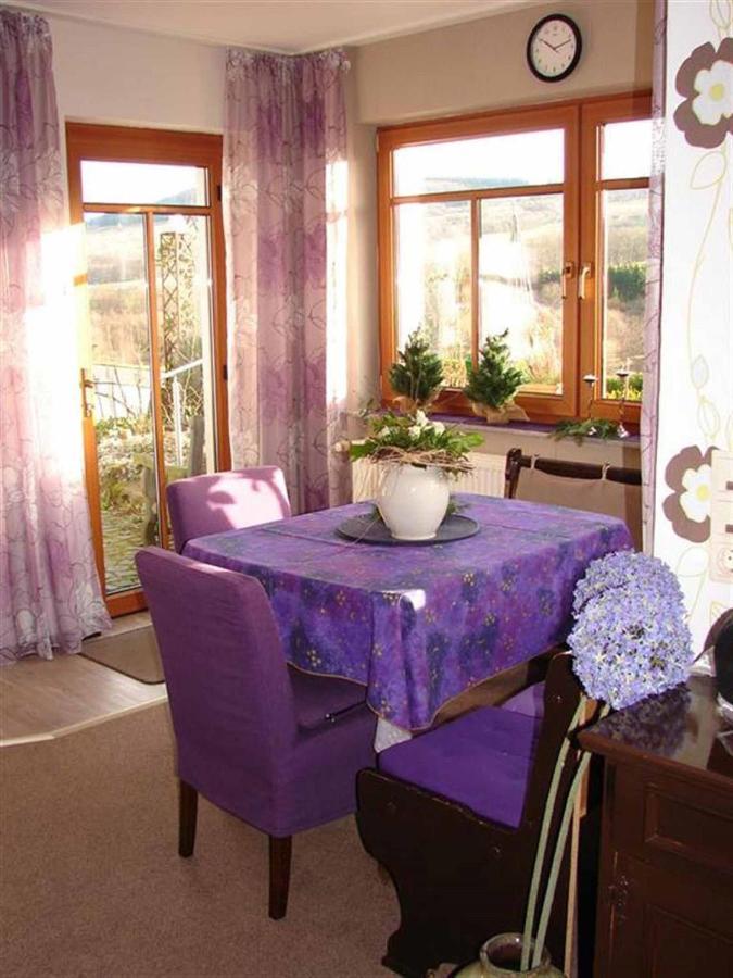 Ferienwohnung Stirnbergblick 부스텐사흐센 외부 사진